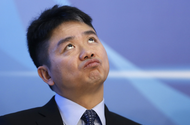 此前套现66亿，现又转让两公司45%股权，刘强东要继续“退”？