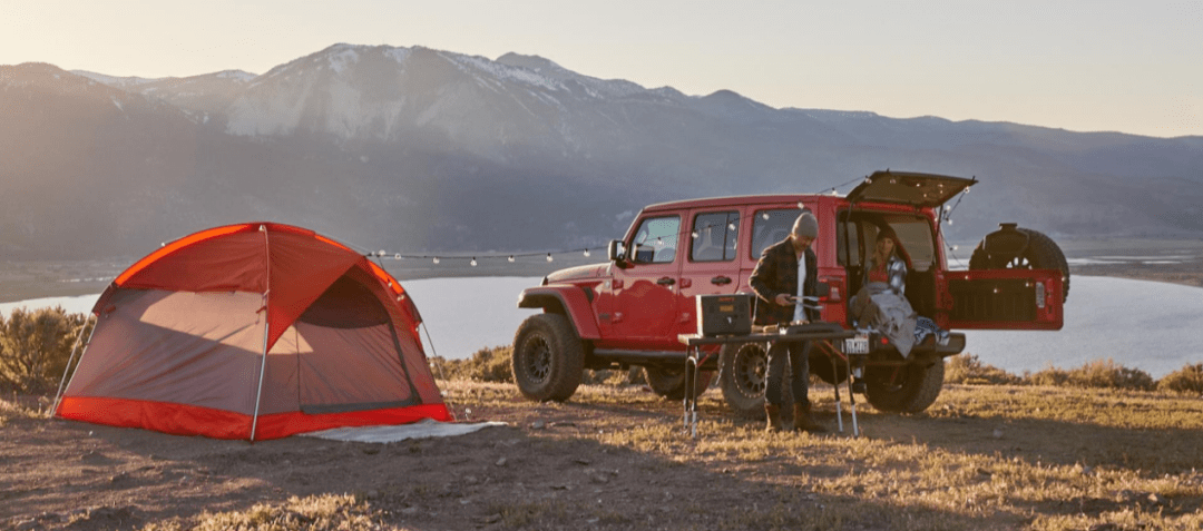 品牌即品类，华宝新能旗下Jackery电小二成户外电源代名词