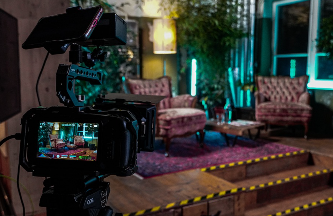 知识直播的“顶流”，正在被复制