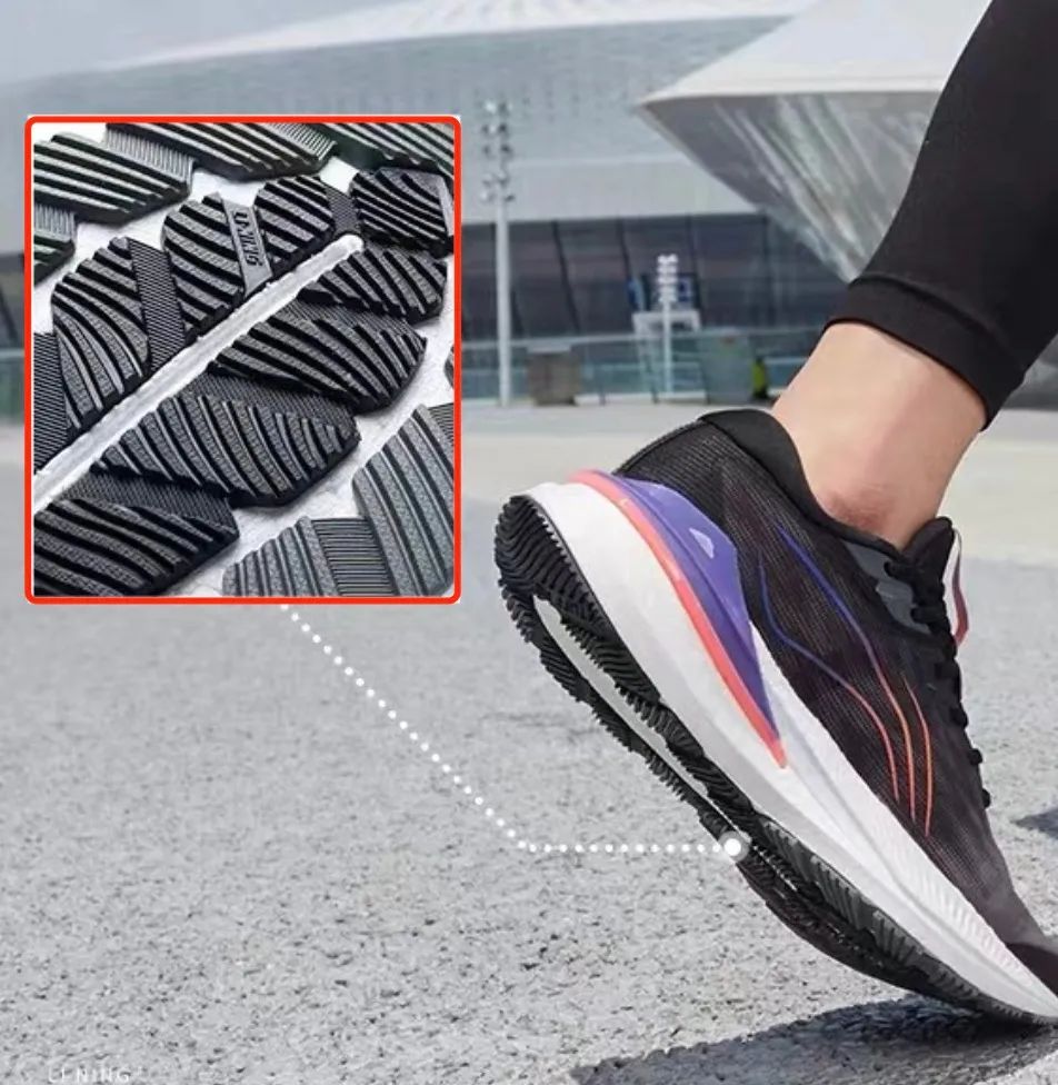 斯凯奇，至尊足力健