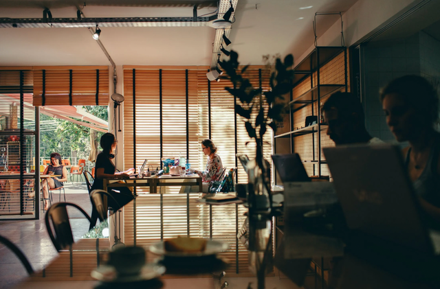 ​咖啡馆打响奶品暗战