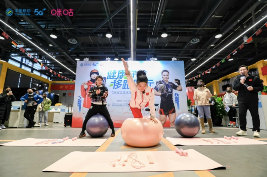 除夕霸屏的徐梦桃，运动员跨界的新样本！