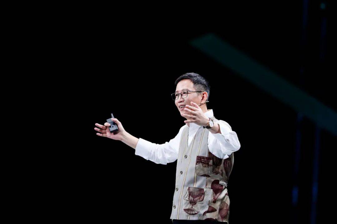 吴晓波：勇敢者的方法论（年终秀演讲全文）