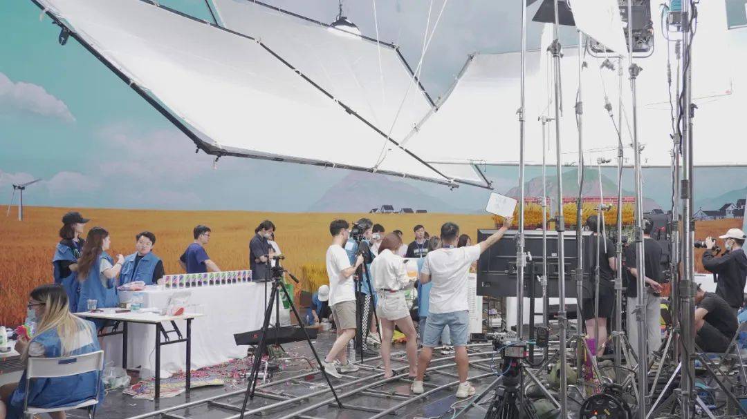 遥望谢如栋怒了，全员信直斥内部浪费严重