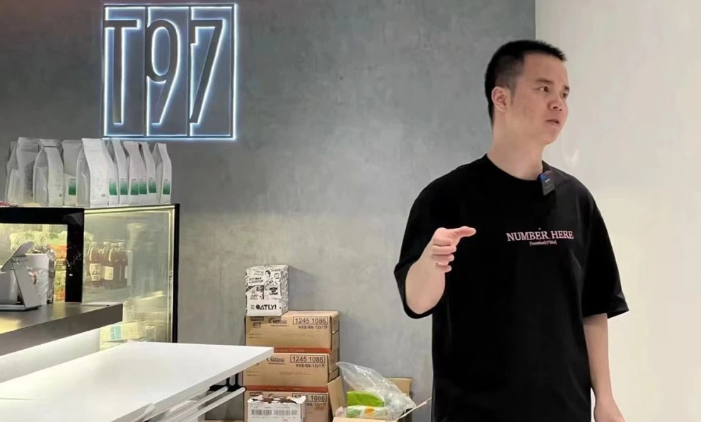 “库里南”闹剧背后，南、北创富导师兜售的“致富经”，靠谱吗？