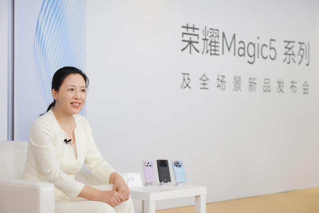 对话荣耀方飞：揭秘Magic5三年磨一舰的背后故事