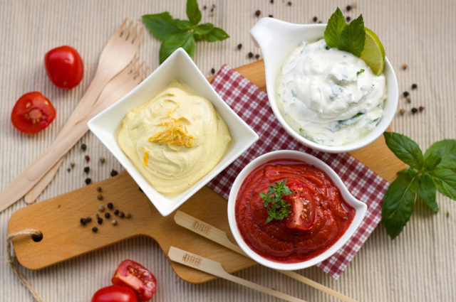 辣酱下半场，开打网红战？