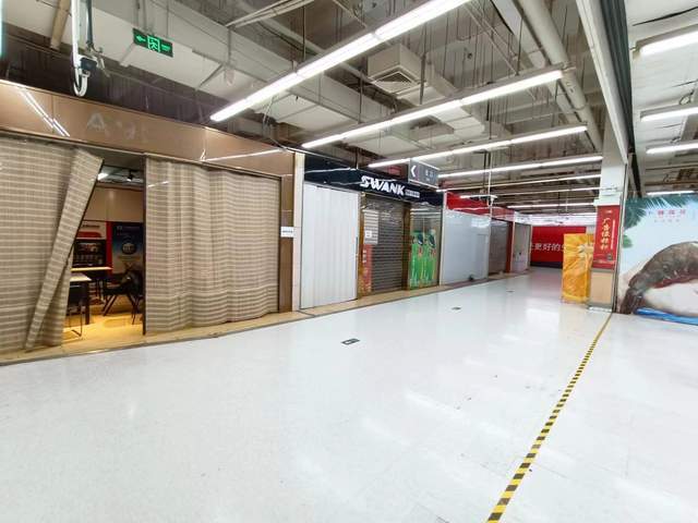 在2023年的上海，超市们究竟是被谁打败的？