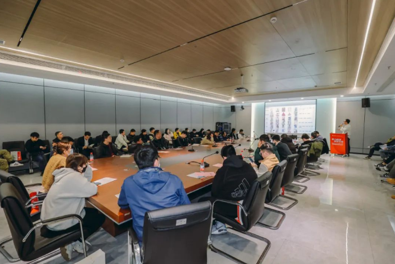 14000家企业，内销占比90%，“中国童装之都”如何驶向海外？