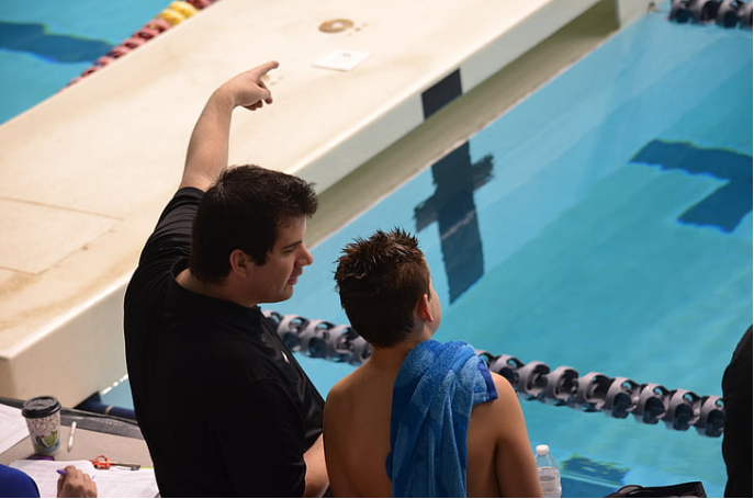 教练员，校园体育“棋局”的一步妙手？