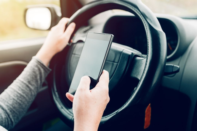 车企跨界背后，智能手机进入新增长时代