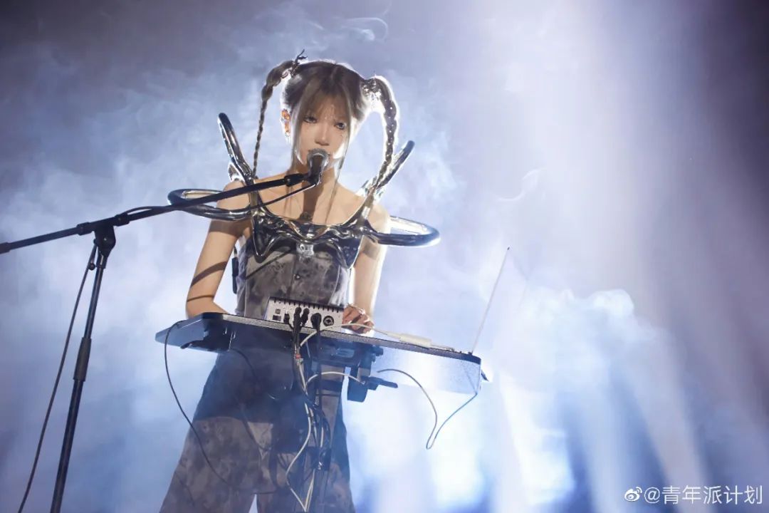 国风京剧被网络歌曲淘汰，传统文化在年轻人面前失宠了？