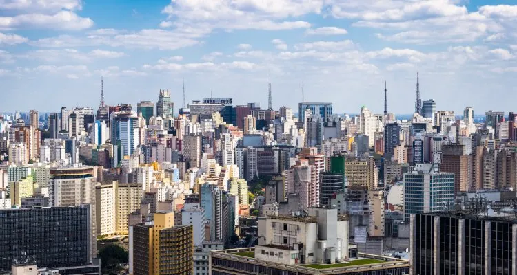 Spotify付费用户破2亿，50%黑胶消费者没有唱机，YouTube Music正式推出播客