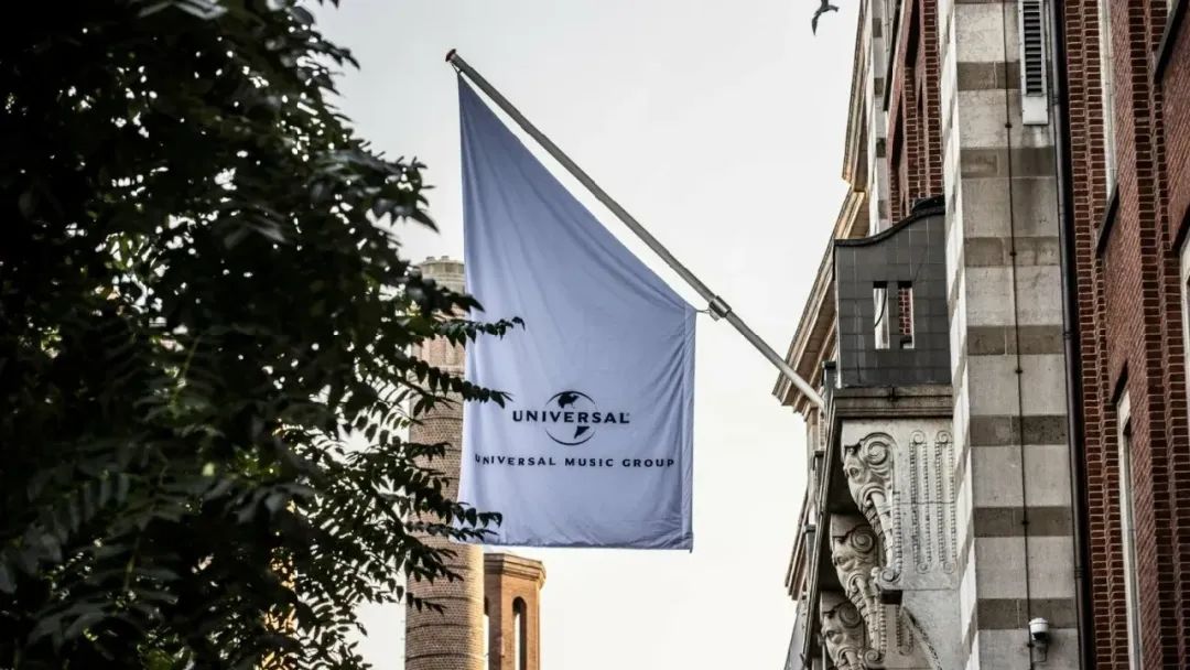 Spotify再裁员，Stray Kids新专打破K-Pop预购记录，欧盟呼吁科技巨头标注AIGC内容