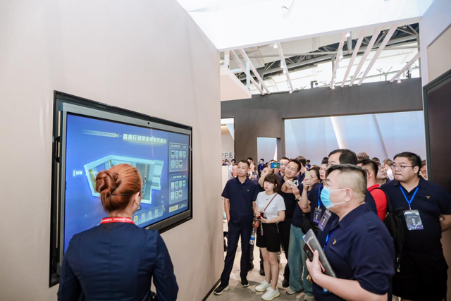 场景品牌三翼鸟：实现3个可进化的智能体