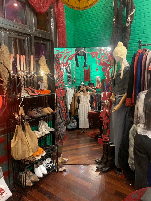 易梦玲进一步带火，有些年轻人已经不穿新衣服了