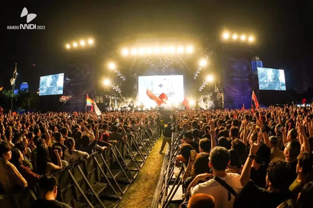 线上直播、跨城观看正流行，火爆的演唱会还有多少惊喜？