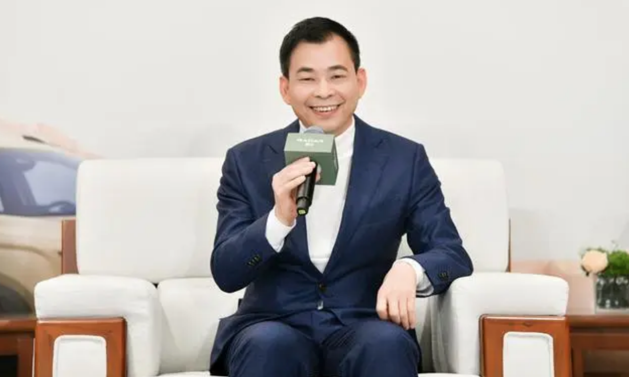 追兵猛虎齐上阵 李书福和凌世权能否笑到最后？