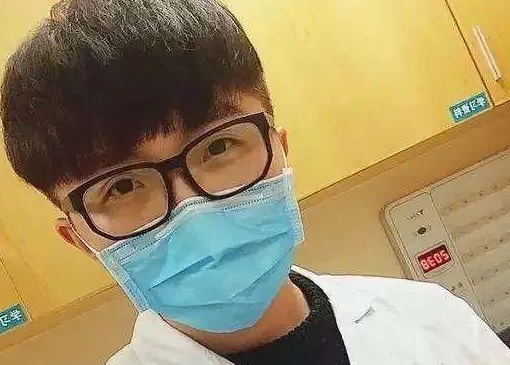 这些音乐人命运齿轮的转动时刻，背后是华语乐坛的兴衰变革