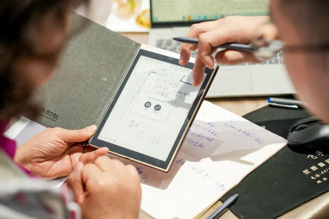 高端产品破局，关键在“用户服务重构”