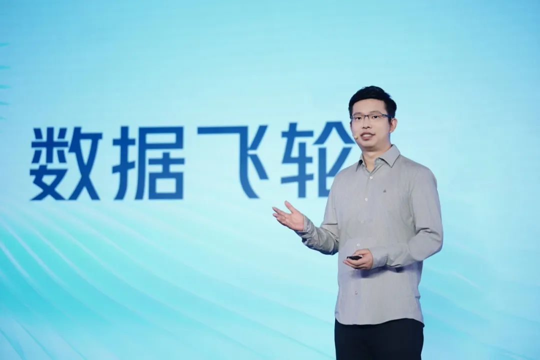 火山引擎、腾讯们，看透了大模型这场“猫鼠游戏”