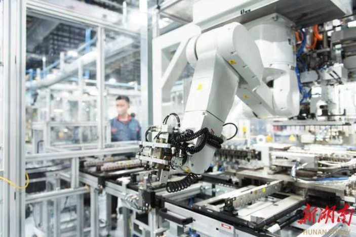 频频让“智造大佬”们追加投资，长沙凭啥？