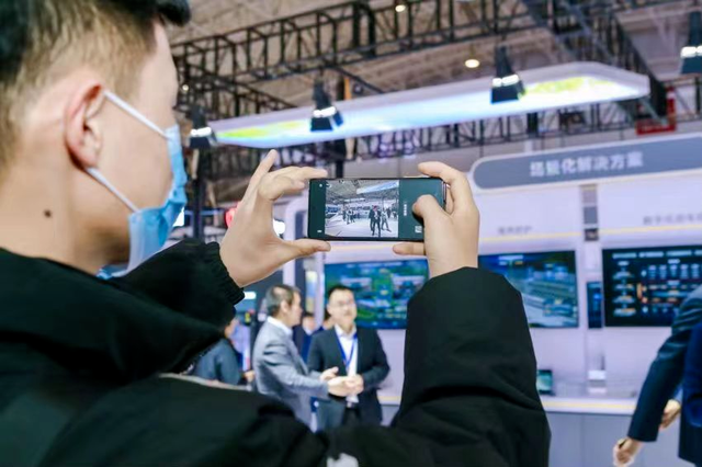 5G+云+AI，以中国速度绘就全球智能铁路“中国范本”
