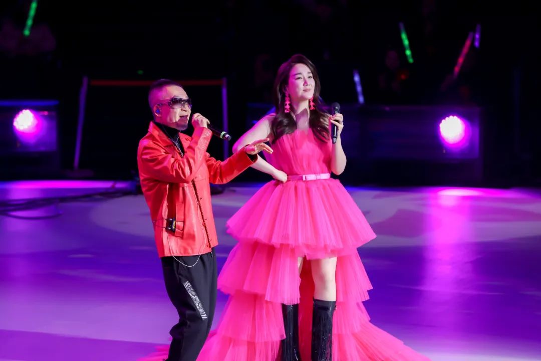 谁在看这些“国民歌手”的演唱会？