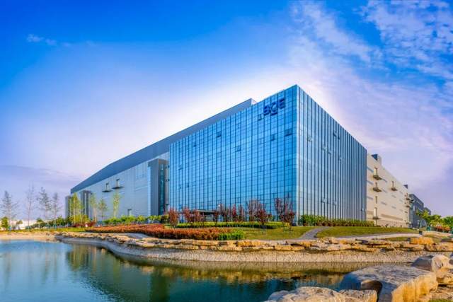 京东方持续升维，迎接下一个三十年