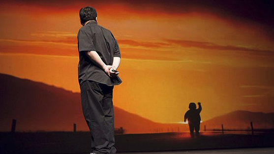 怒怼荣耀抄袭嘲讽赵明，落寞的罗永浩和被巨头们肢解的锤科……