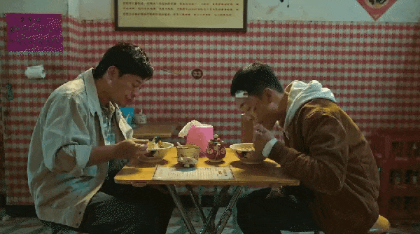 《热辣滚烫》引爆健身热潮，电影跨界带动产业发展日趋常态化