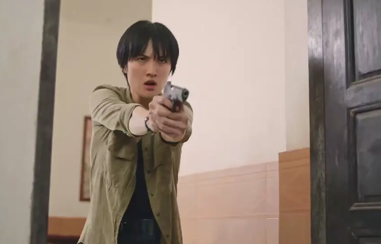 《猎冰》热度高走，把姚安娜和张颂文放一起，演技舆论必然“两极化”