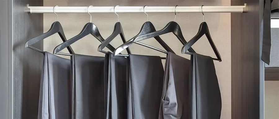 Lululemon的男装，需要灰裤子拯救