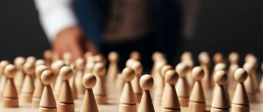 土老板学胖东来和华为，属于脑子问题