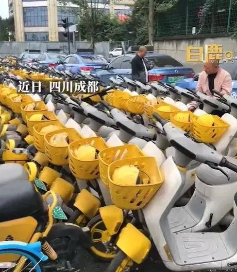 为了不让共享单车进城，出租车司机剑走偏锋杀红了眼……