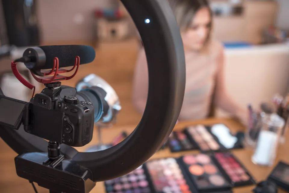 独家| 史上最冷静的双十一启示录：确认了，再也没有「纯电商红利」这回事了！