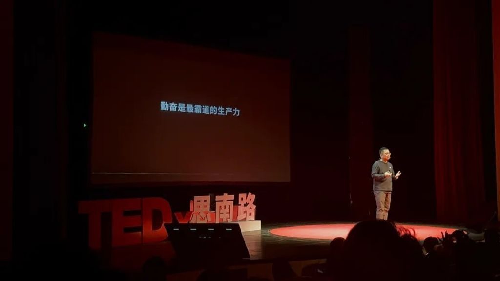 极越CEO夏一平TED演讲：为自动驾驶而拼