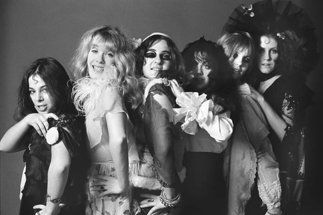 当假道士盯上柏林护士，滚圈越来越抽象了