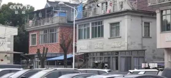 一声干妈捞走55万养老金，网红收割老人开始上剧情演绎了……