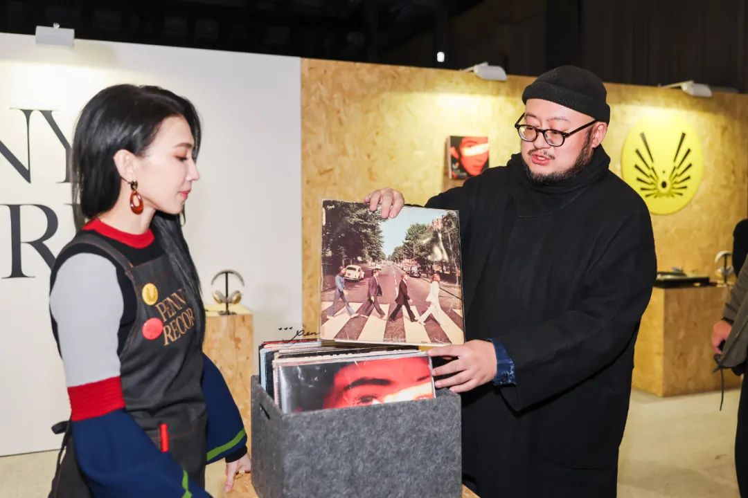 出道25年，戴佩妮选择与自我灵魂共振