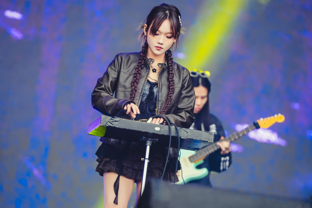 被网易云、迷笛奖、Apple Music同时肯定的00后，如何首次巡演就卖爆？