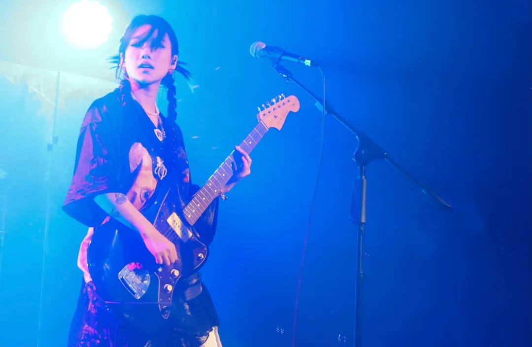 被网易云、迷笛奖、Apple Music同时肯定的00后，如何首次巡演就卖爆？