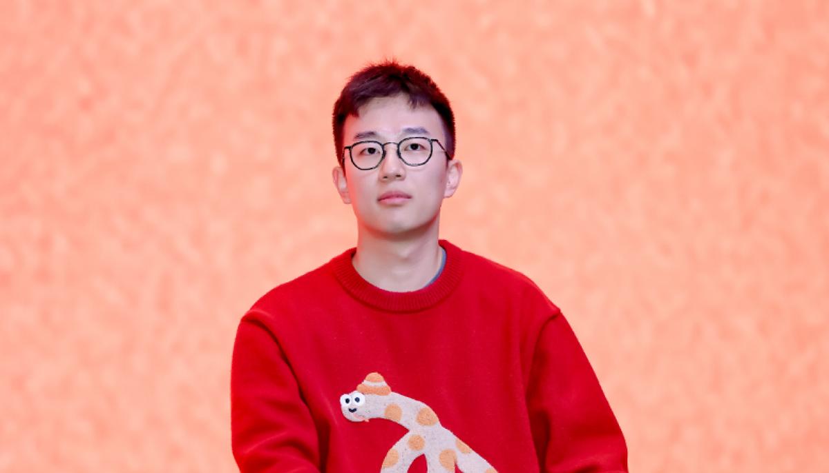 站在“破卷”的十字路口，集体接班的“厂二代”们直面冲突和传承