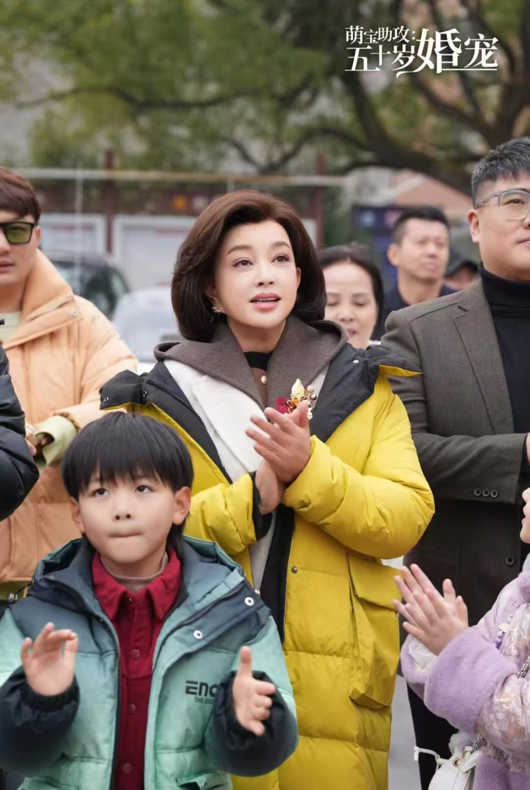 刘晓庆出演微短剧，主流明星为何扎堆“下海“？