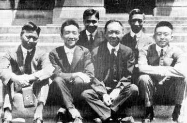 自信的湖南师大，应该写得下胡适这个名字