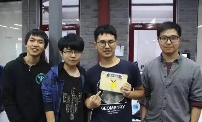 邀请码被炒至8.8万？一夜刷屏的Manus什么来头？