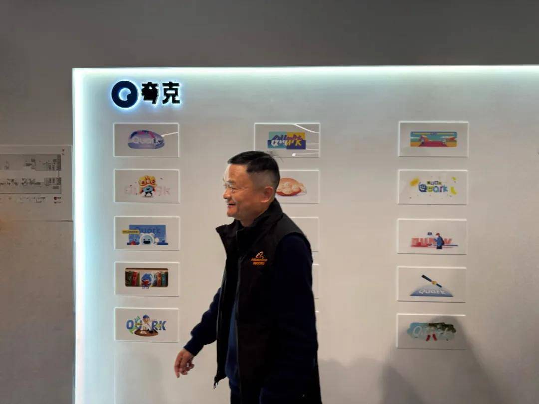 当AI搜索能深度思考，谁第一个被淘汰