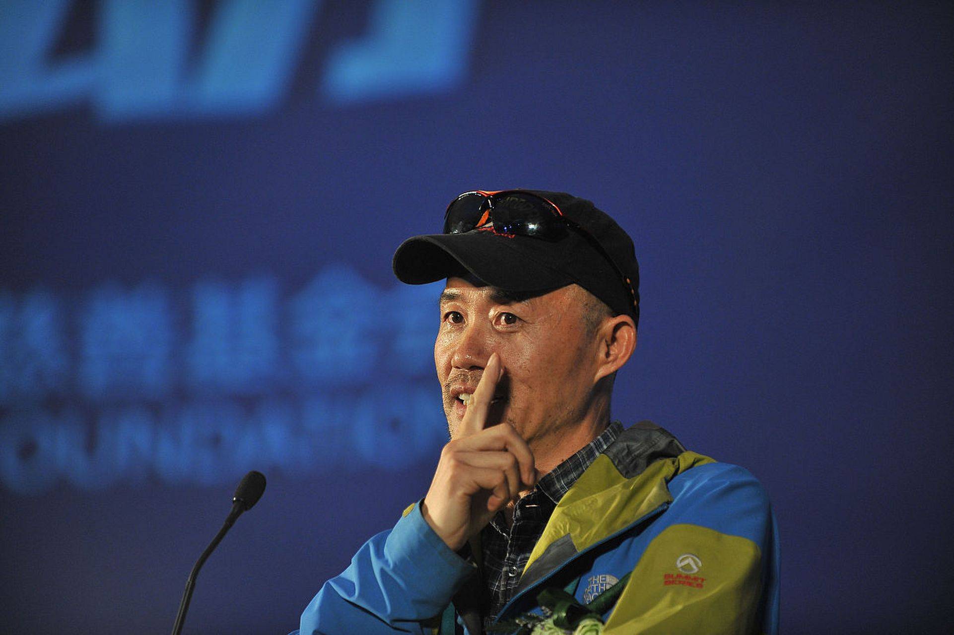 执着于高净值人群的王石，“割”不动中年总裁们了