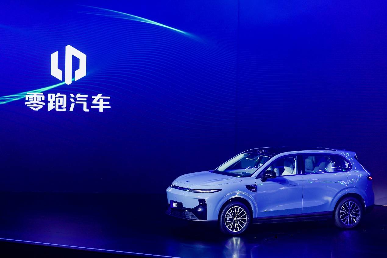 智能看零跑，选车新参考，零跑十年全域自研最新成果LEAP3.5重磅发布