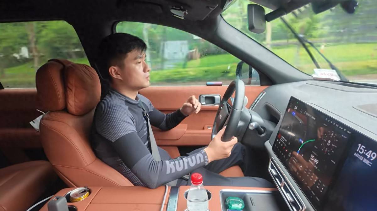 厘清“仅退款”的合理“边界”，1688为何要“让生意更简单”？